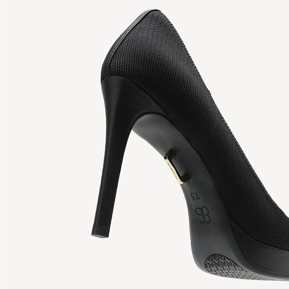 StyleFlex Pointed Toe Heeled Platform Pump - Picture 6 of 16